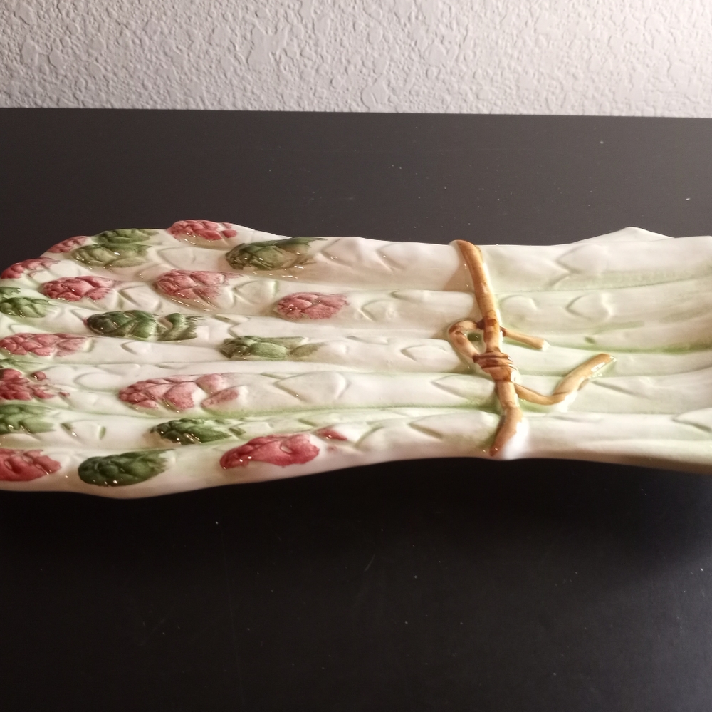 Asparagus Plate Hand Painted 6967 Made in Italy by ANCORA Green/Lavender Brown
